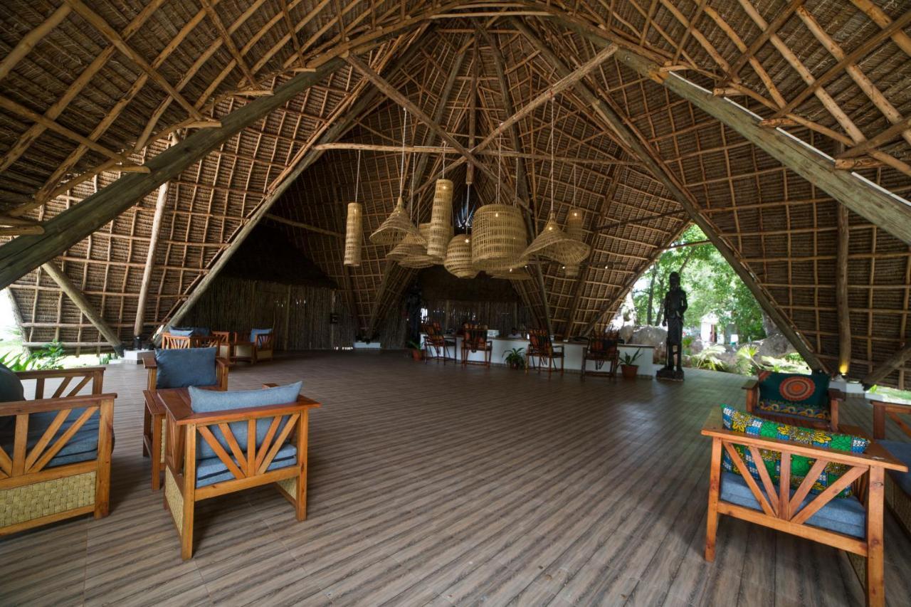 Antonio Beach Tree House Hotel & Spa Ероа Экстерьер фото